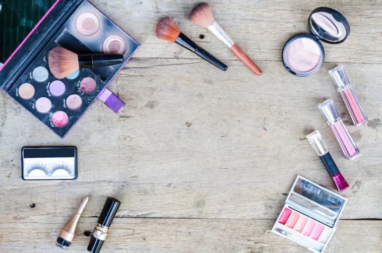 فروشگاه لوازم آرایشی در شیراز