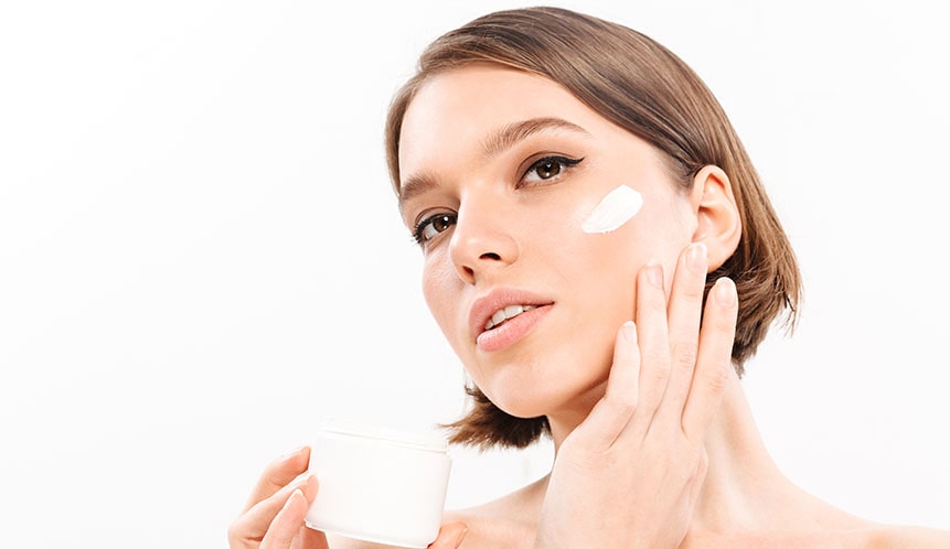 کرم مرطوب کننده طبیعی برای پوست خشک