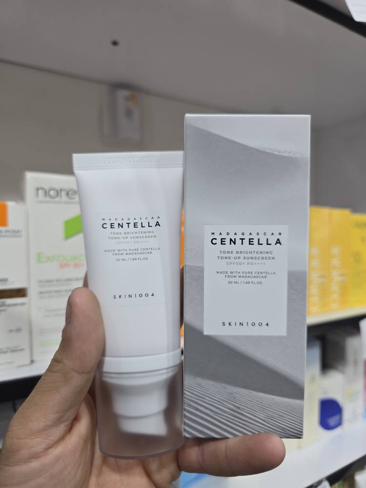 ضد آفتاب ضد لک و روشن کننده سنتلا اسکین 1004 SKIN1004 Centella حجم 50 میل ضد آفتاب ضد لک و روشن کننده سنتلا اسکین 1004 SKIN1004 Centella حجم 50 میل