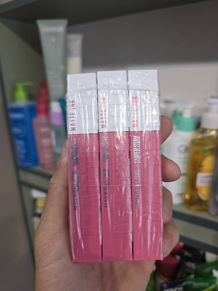 رژ لب مایع مات سوپر استی میبلین Maybelline Superstay Matte Ink Lipstick شماره125 رژ لب مایع مات سوپر استی میبلین Maybelline Superstay Matte Ink Lipstick شماره125